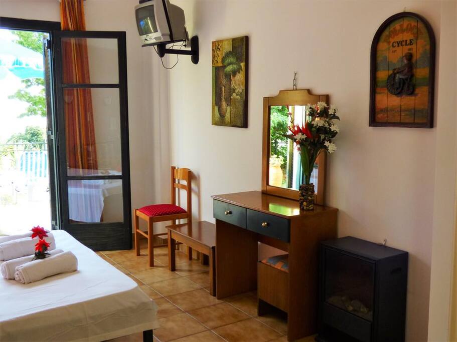 1st studio - Interior