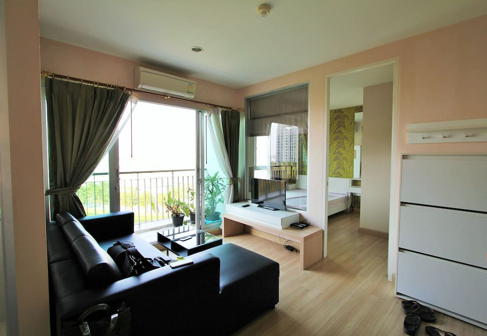 Cosy flat close to centre of Bangkok and airport!