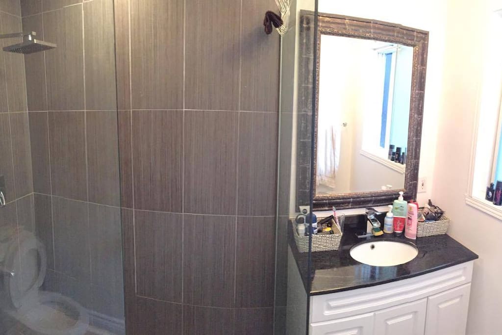 Salle de bain Dans la chambre douche Italienne + Toilette