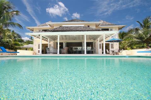 5 Bed, Pool, Golf, Fully Staffed- Rose Hall, Mobay