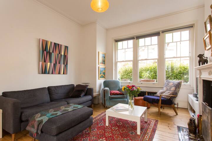 Edwardian 5 bed house in Clapton gallery image 5