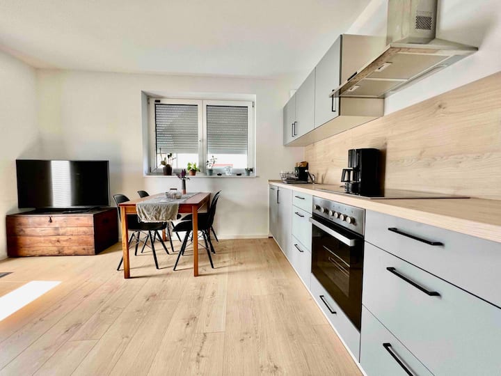 Sunny 45 Sqm Apartment With Private Entrance - Baden-Württemberg