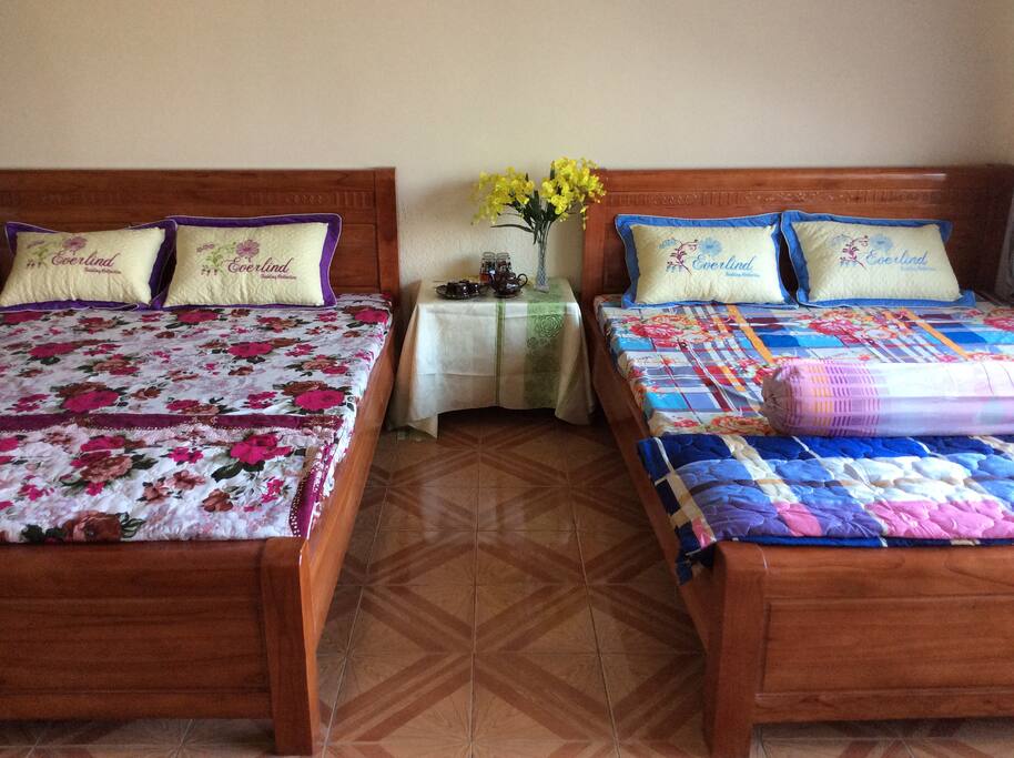 Queen beds