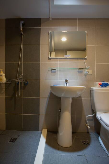 衛生間
Bathroom.
