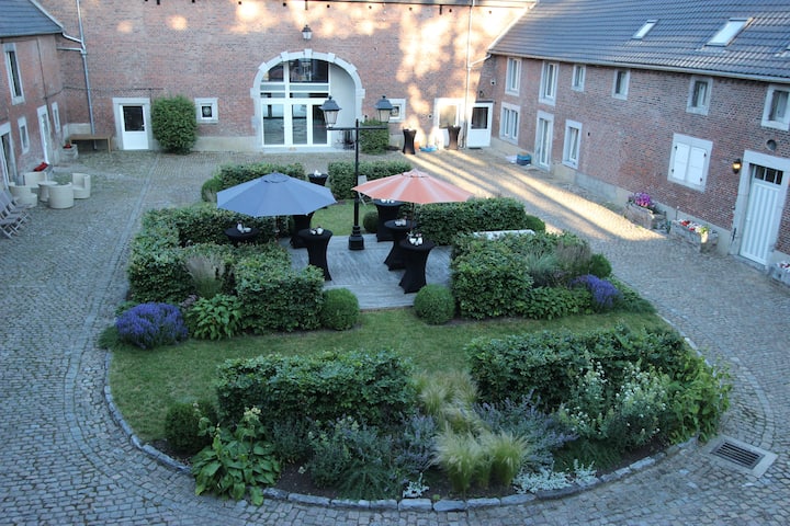 "Le Moustier" Gîtes (5 bedrooms, 4 bathrooms)