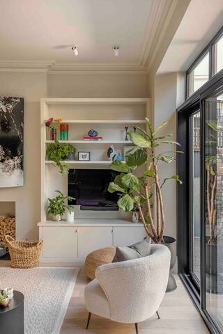 Clifton Village Garden Apartment gallery image 3