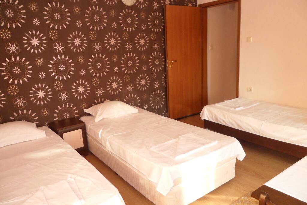 Three-bedded room (1)
