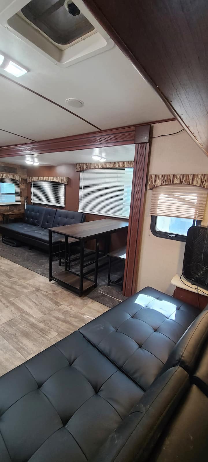 Dhoma e ndenjjes / kuzhina