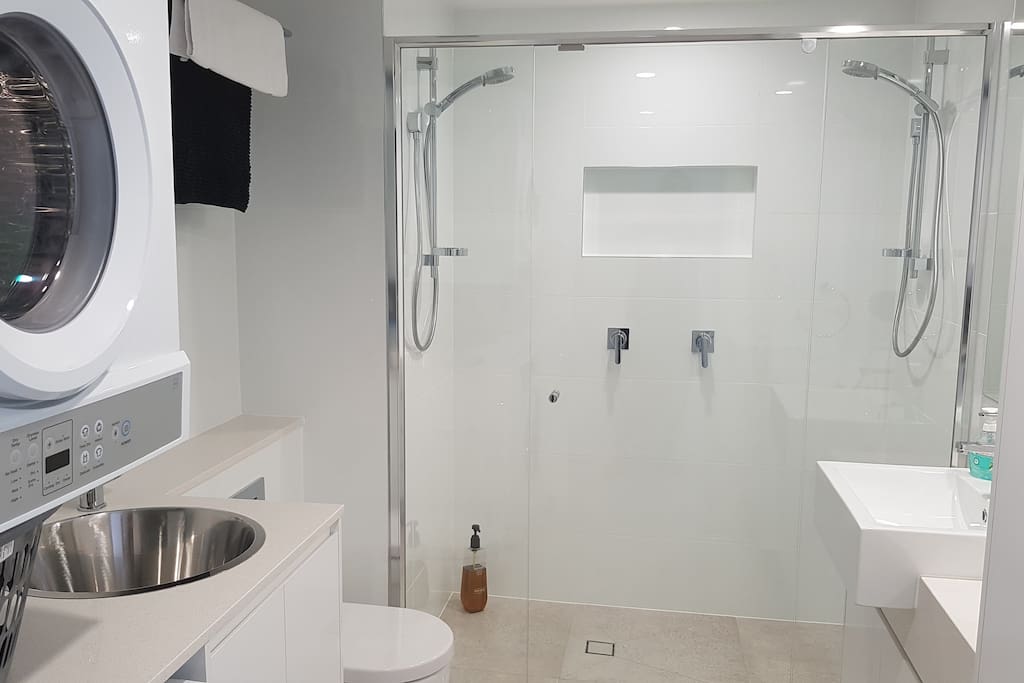 Main Bathroom