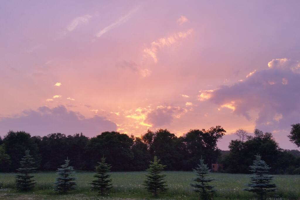 Amazing country views and sunsets at no extra charge!