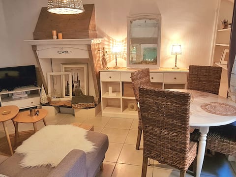 Charming house, air-conditioned, for up to 4 people