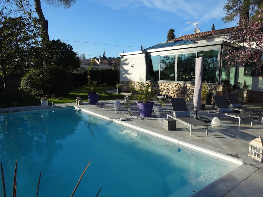 jardin et piscine