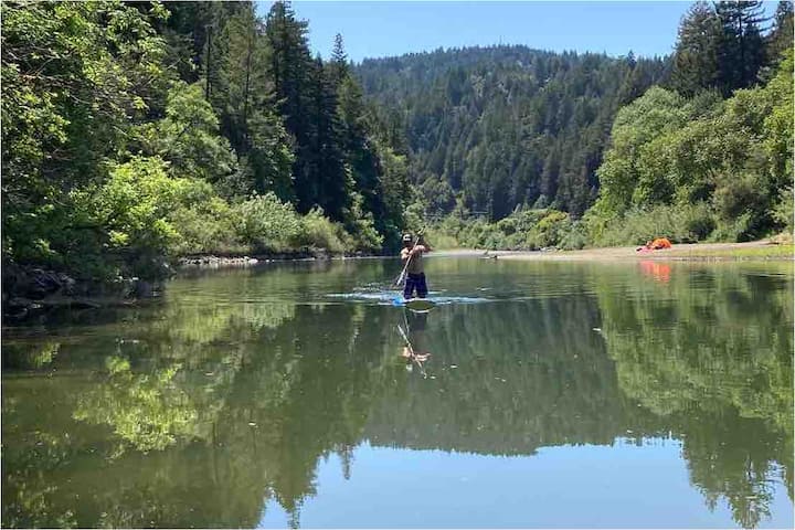 Guerneville~kayaks ~Local Beach~family’s ~Bar~pets - Russian River, CA