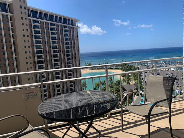 Hawaiian Beach Realty managed Airbnb listing 2