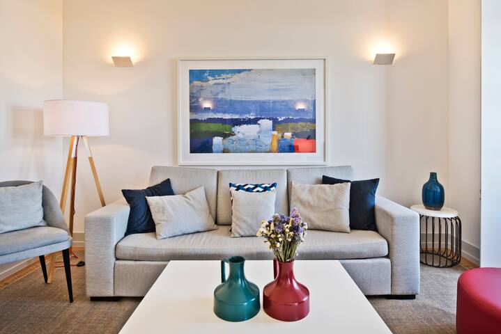 NEW! Unique 2 Bdr Apt Sea View Baixa Alfama A gallery image 3