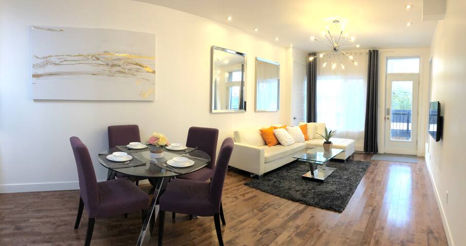 ❤️WOW❤️ -7 🛏-3BR-2🚽-1🚘FreeParking ❤️ gallery image 4