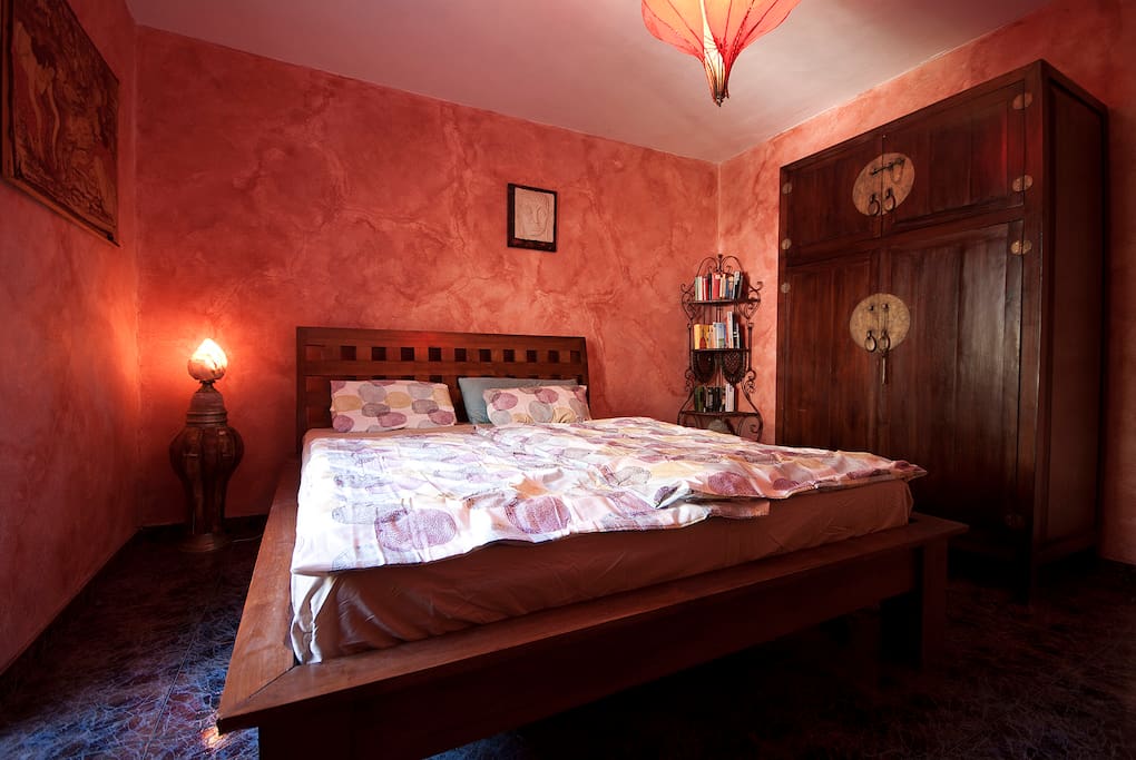 Schlafzimmer 1