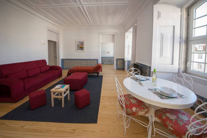 Luxurious Cais do Sodré: 4 bedrooms with view gallery image 5