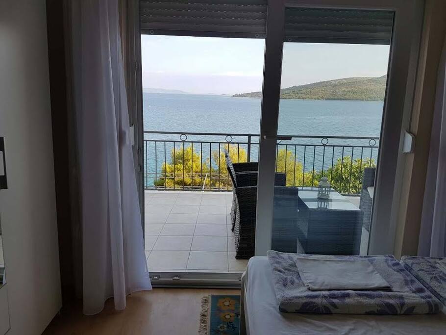 Pogled iz spavaće sobe