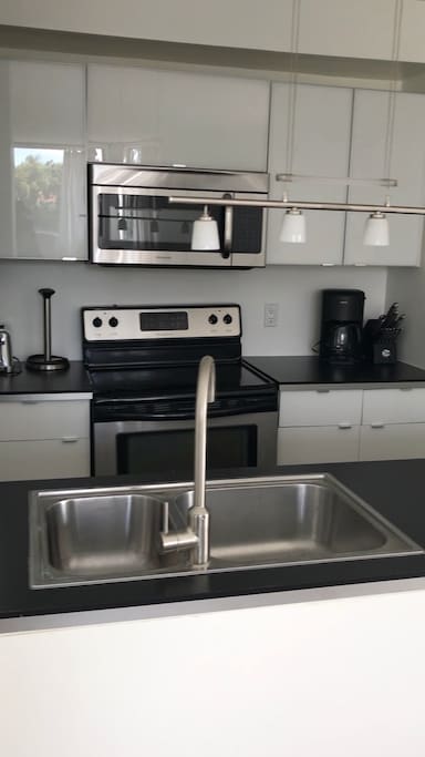 Kitchen with fill amenities