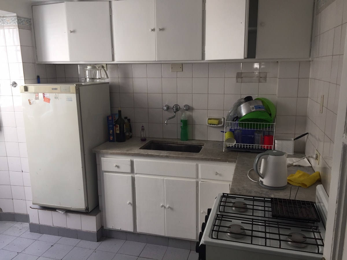 Habitación en departamento compartido en Retiro