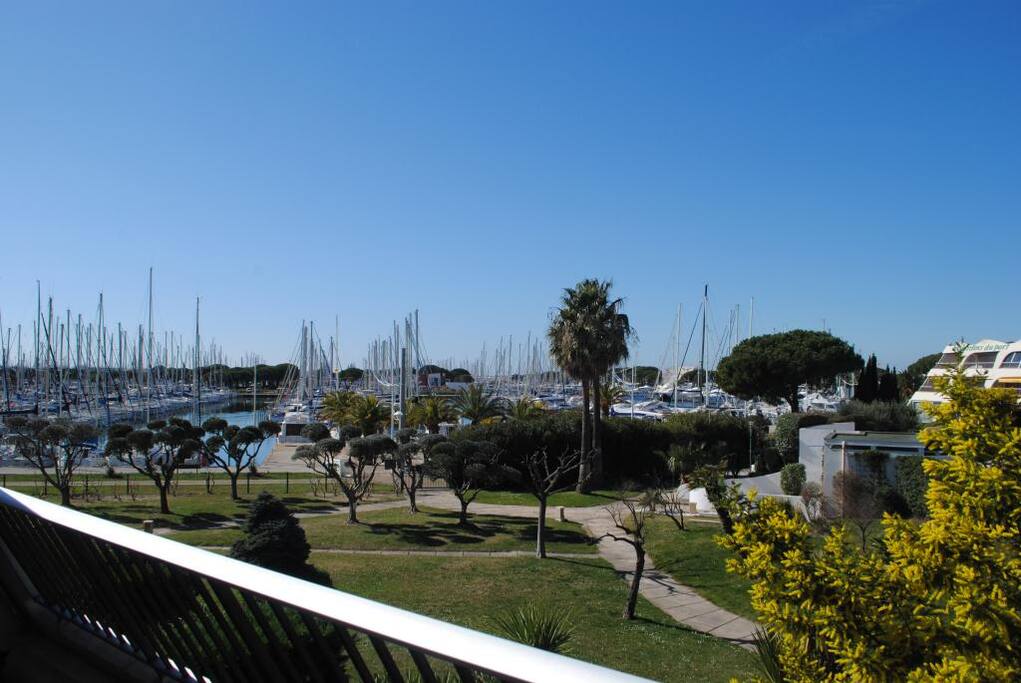Vue port