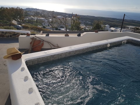 Alonistra Oia Houses - House with private pool