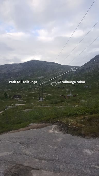Cabin located in the trailhead for Trolltunga.