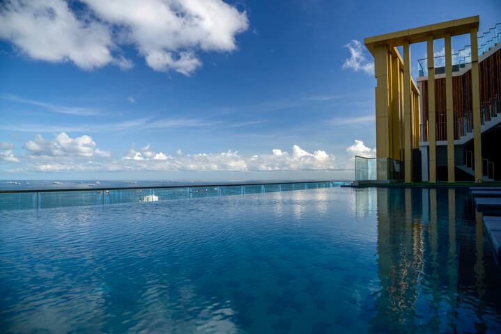 Ocean view apartment : Knightsbridge Sri Racha