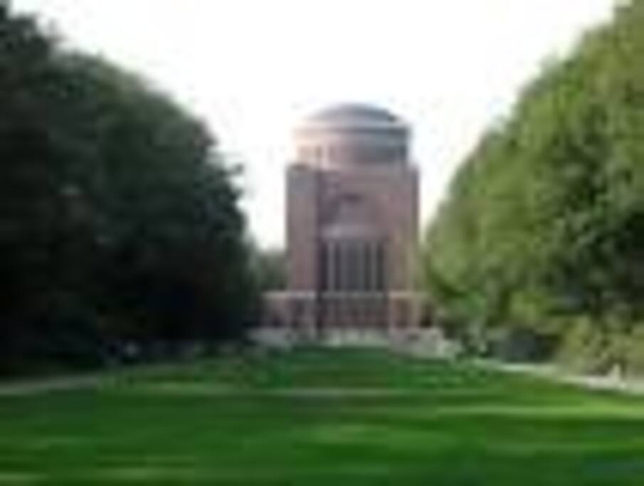 Planetarium im Stadtpark ( NICHT meine Wohnung ! )