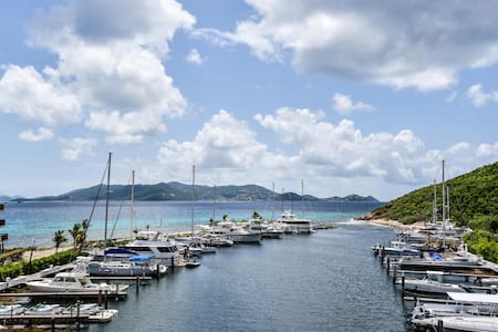 Sunrise Sapphire Beach 2-Corner Unit Balcony-WIFI