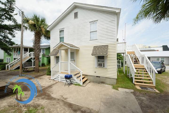 2nd Floor Main St. Cottage