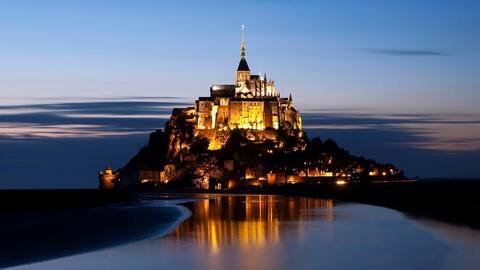 Baie du Mont St Michel. House house for 10 people.