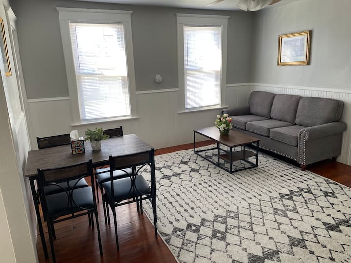 Nice One Bedroom Apartment - Rhode Island