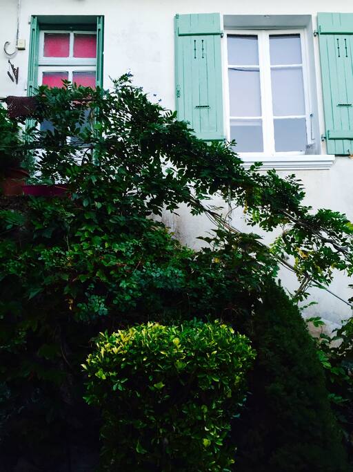 Maison côté un impasse