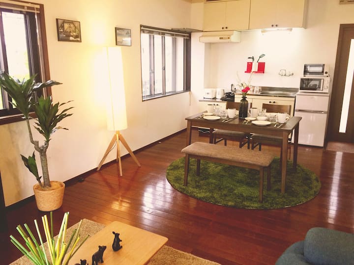 5PAX Chatan 30sec to Ocean/restaurant/freewifi/15X Apartments for