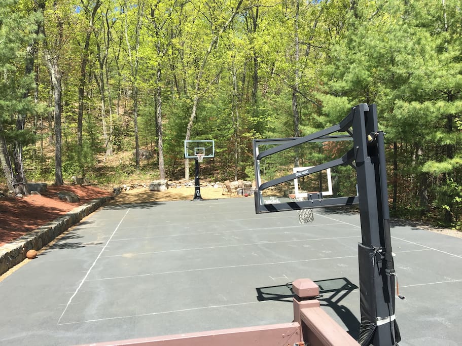 Full basketball court
