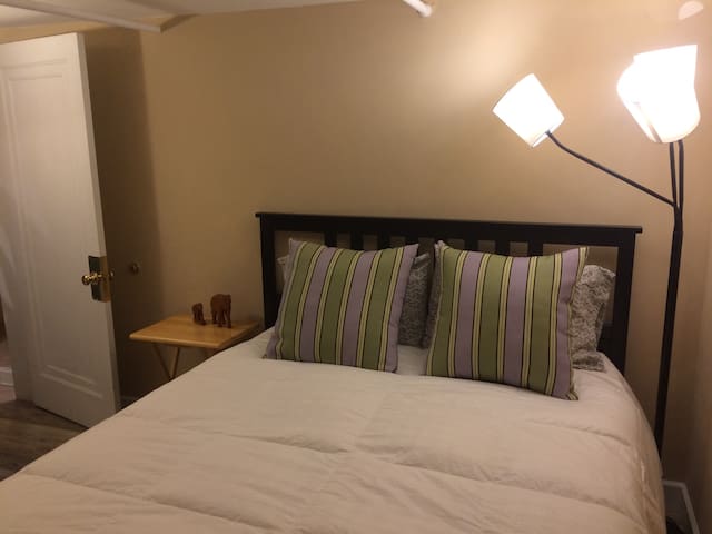 Airbnb Arlington Vacation Rentals Places To Stay Virginia
