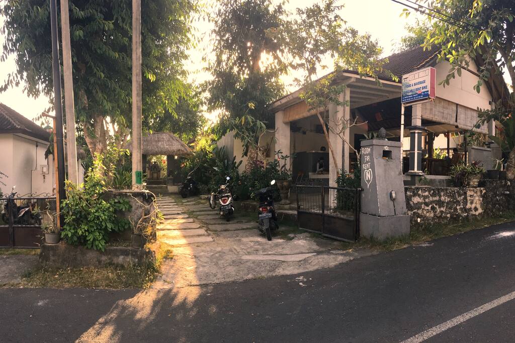 Merta Sari Bingin Bungalows front view!
