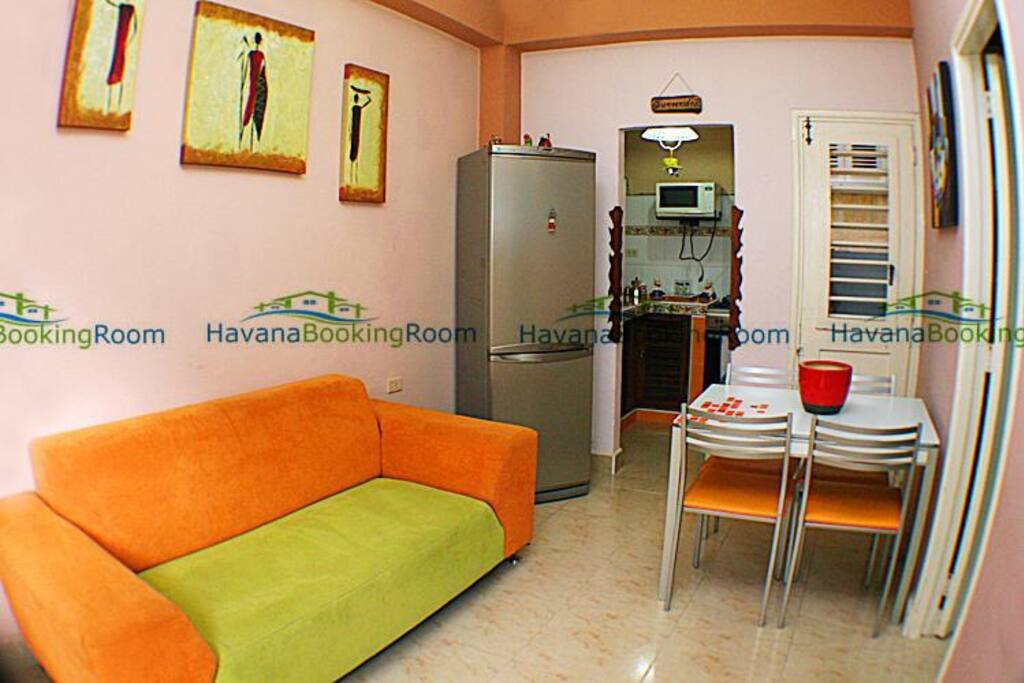Living room - Kitchen