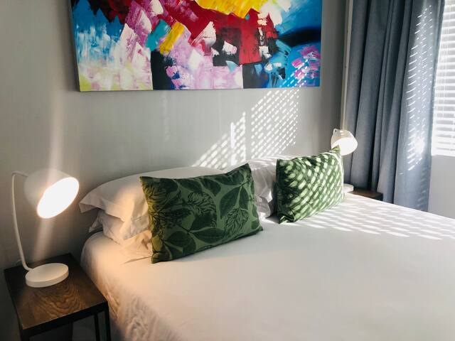 Sunny Sea Facing 2 Bedroom Apartment gallery image 4