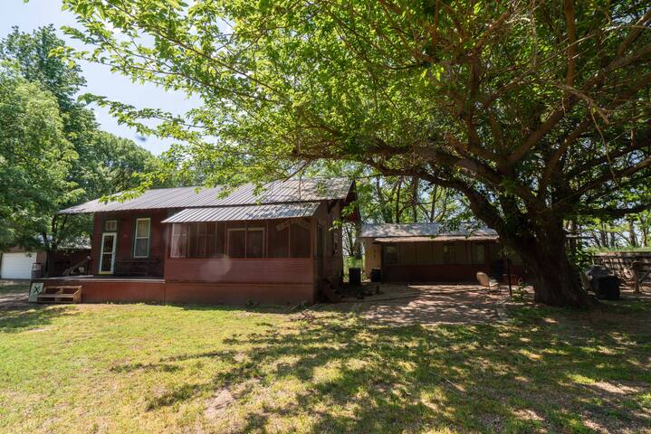 Airbnb Cheney Vacation Rentals Places To Stay Kansas