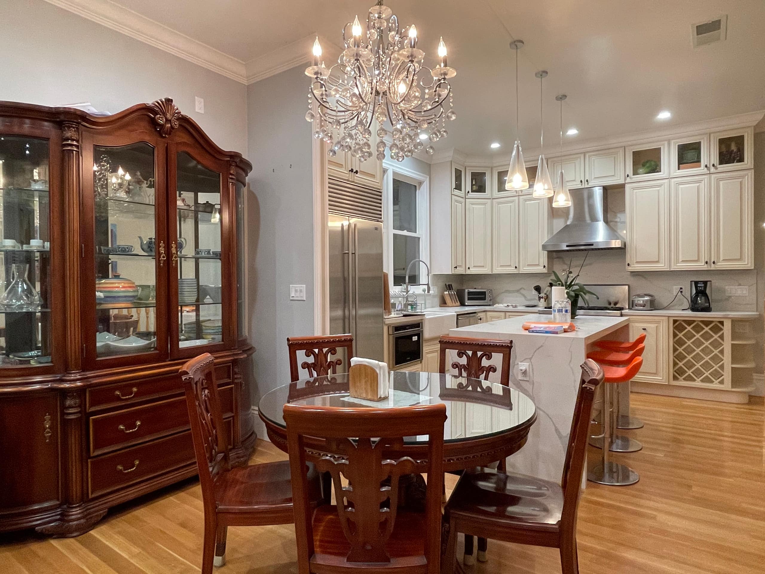 Home in San Francisco · ★4.91 · 3 bedrooms · 3 beds · 2.5 baths - Image 75