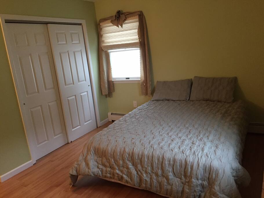 Bedroom with queen bed