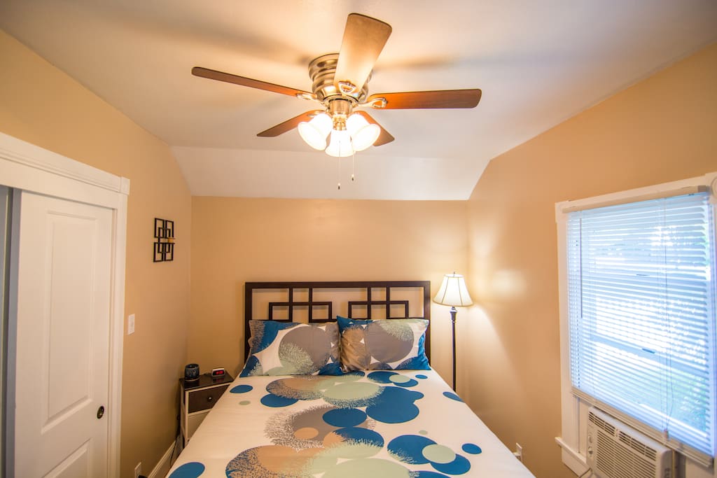 Main bedroom with queen size bed.