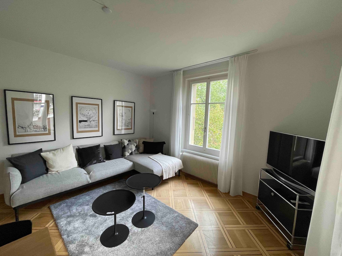 Top Airbnb: Old building apartment, Bern city center in Mattenhof