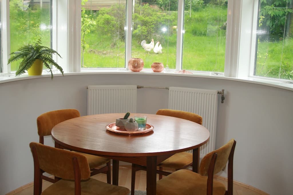 The dining table with a garden view ...
