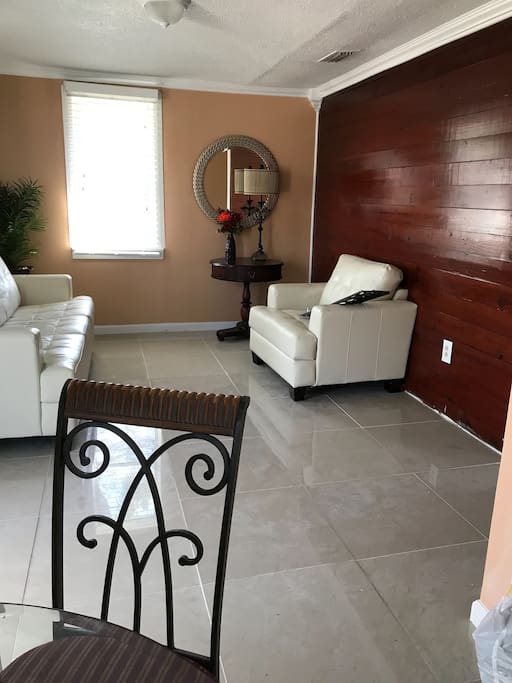 Spacious, comfortable living room