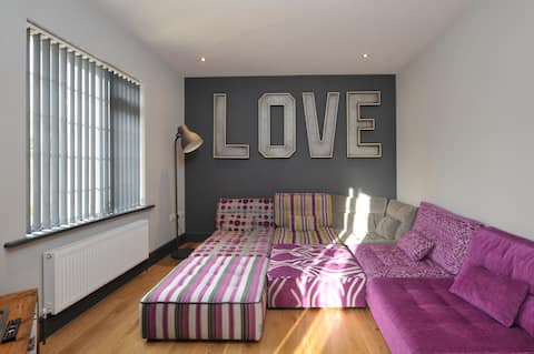 Stunning Newly Refurbished Detached 4 beds House