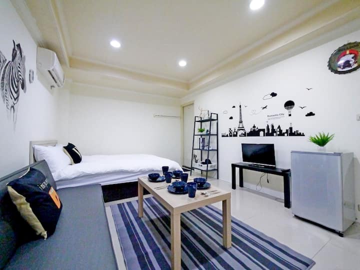Taipei A2/XIMEN/Taipei 101/ 15 pax/ MONTHLY PROMO Apartments for